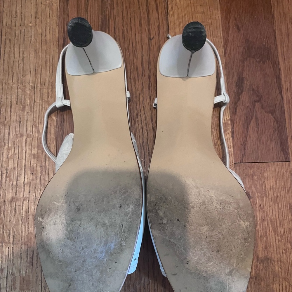 Vintage Amalfi Women’s Shoes (price per each pair) - Picture 14 of 15